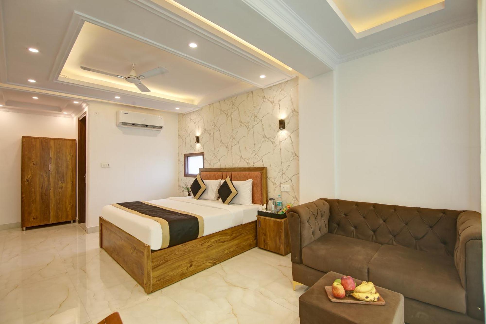 Hotel The Emporio Grand Near Vaishali Metro Station Ghaziabad Zewnętrze zdjęcie