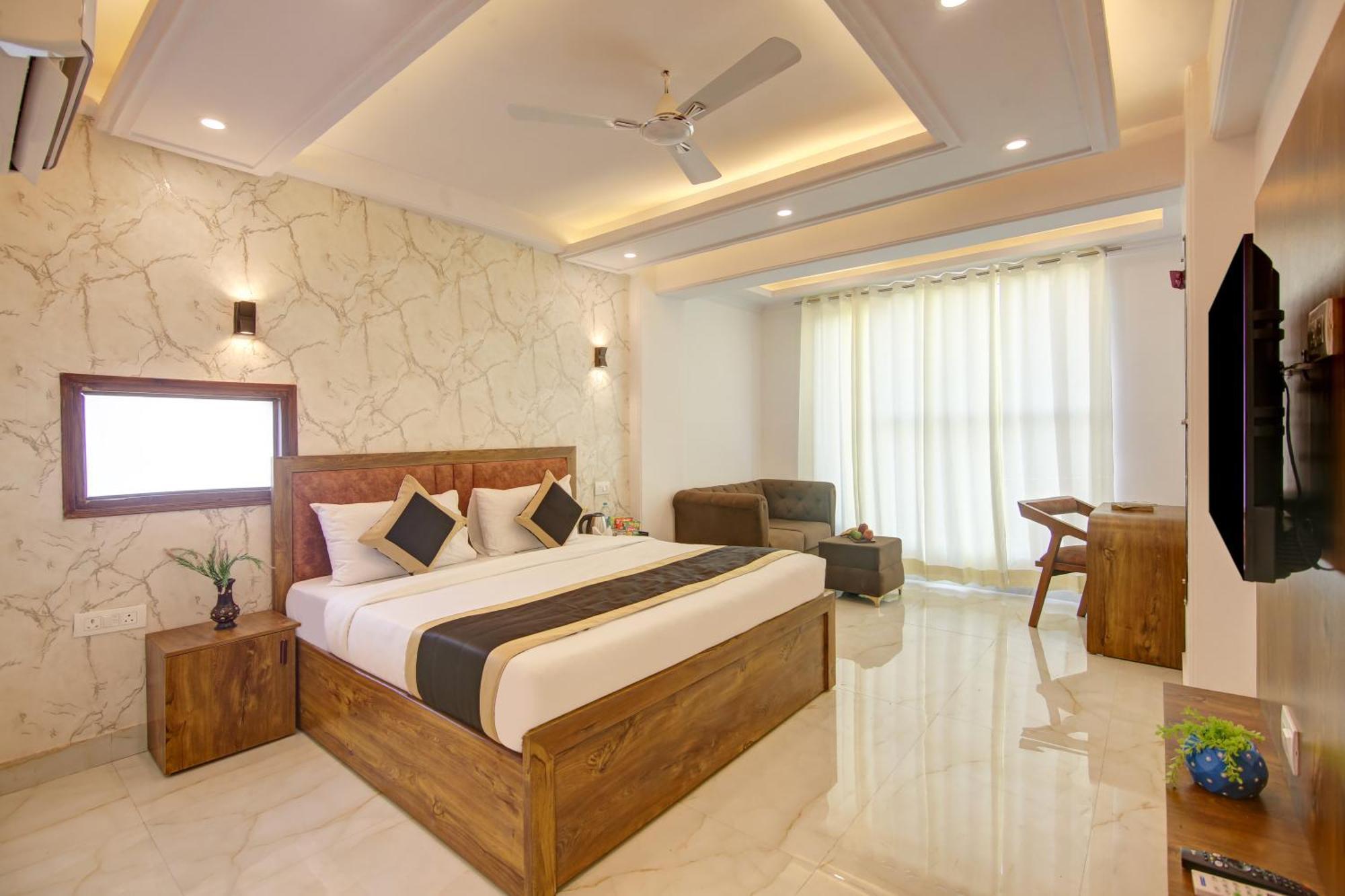 Hotel The Emporio Grand Near Vaishali Metro Station Ghaziabad Zewnętrze zdjęcie