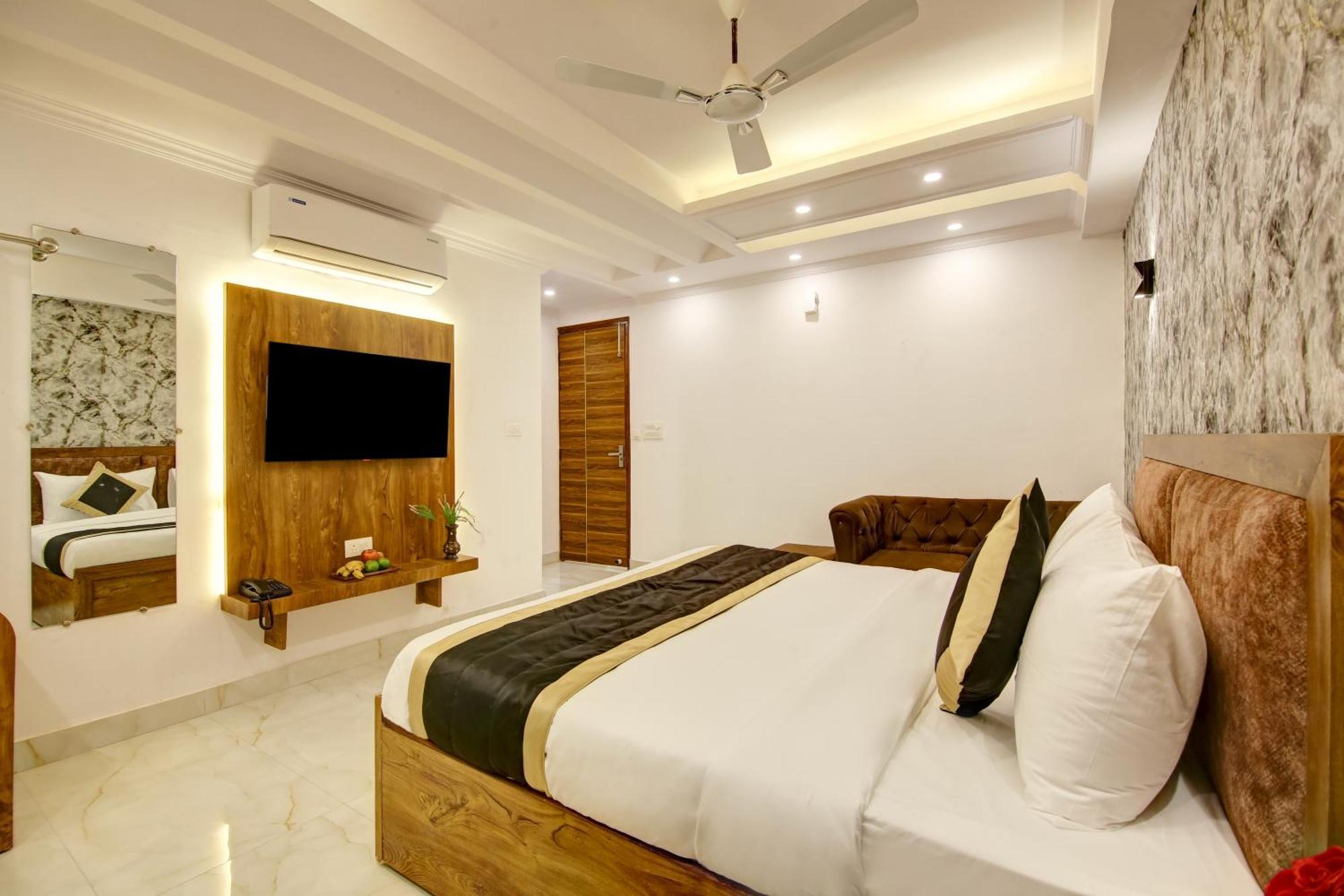 Hotel The Emporio Grand Near Vaishali Metro Station Ghaziabad Zewnętrze zdjęcie