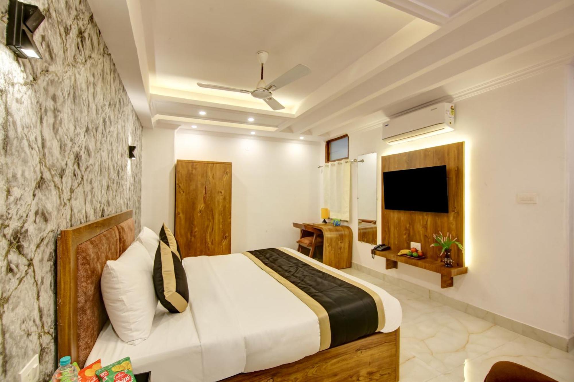 Hotel The Emporio Grand Near Vaishali Metro Station Ghaziabad Zewnętrze zdjęcie