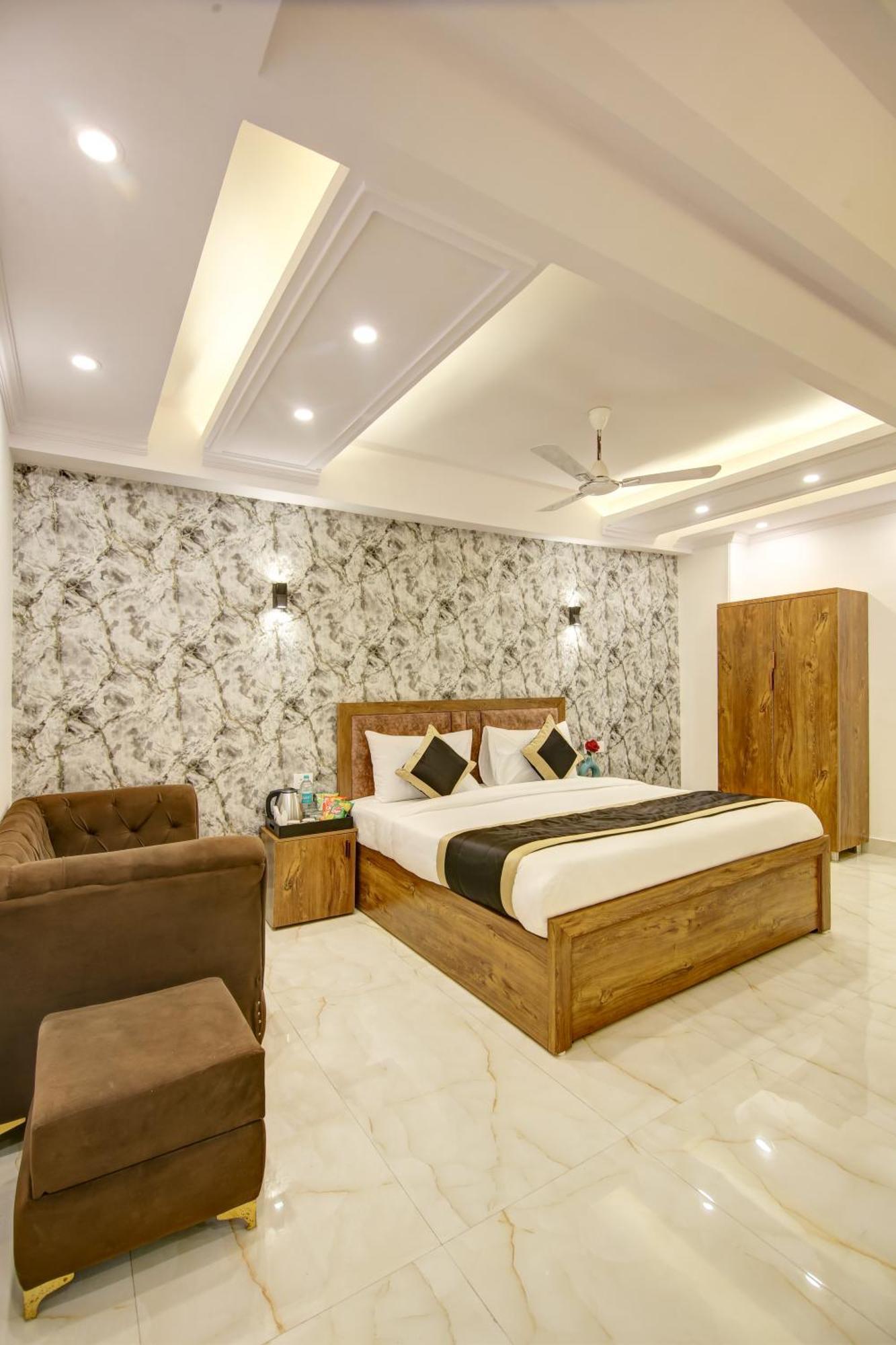 Hotel The Emporio Grand Near Vaishali Metro Station Ghaziabad Zewnętrze zdjęcie