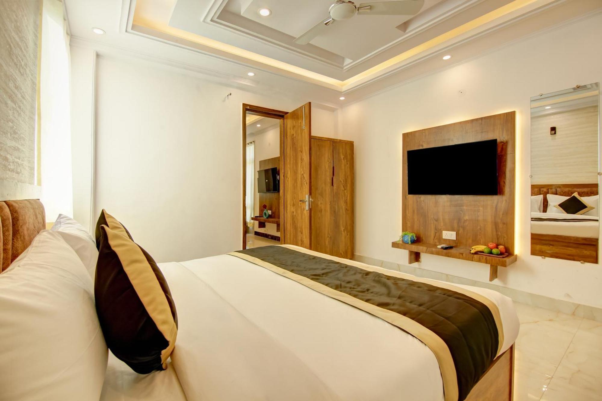 Hotel The Emporio Grand Near Vaishali Metro Station Ghaziabad Zewnętrze zdjęcie