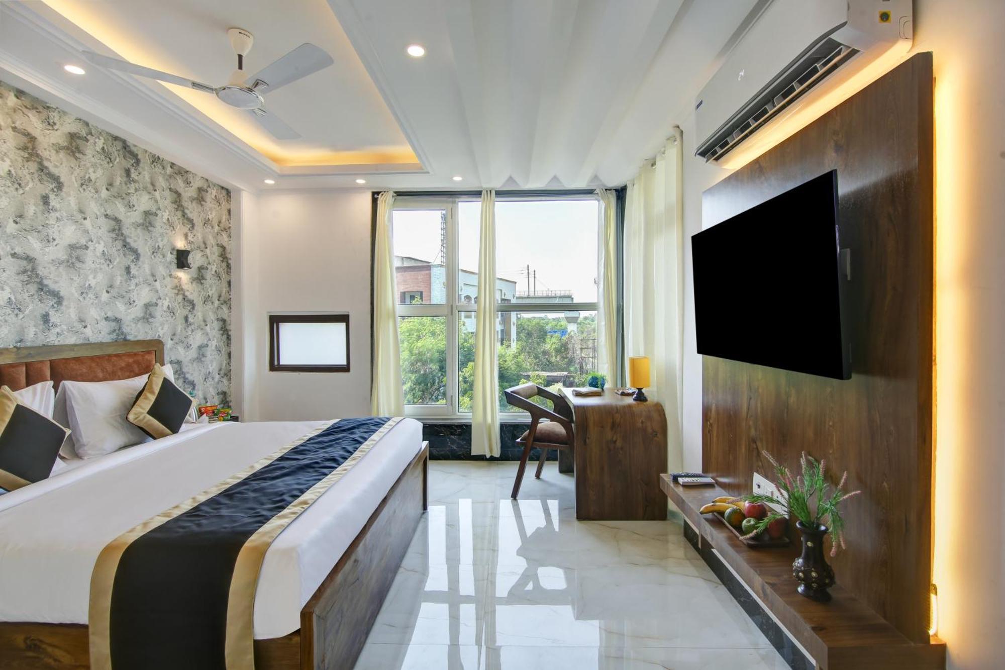 Hotel The Emporio Grand Near Vaishali Metro Station Ghaziabad Zewnętrze zdjęcie