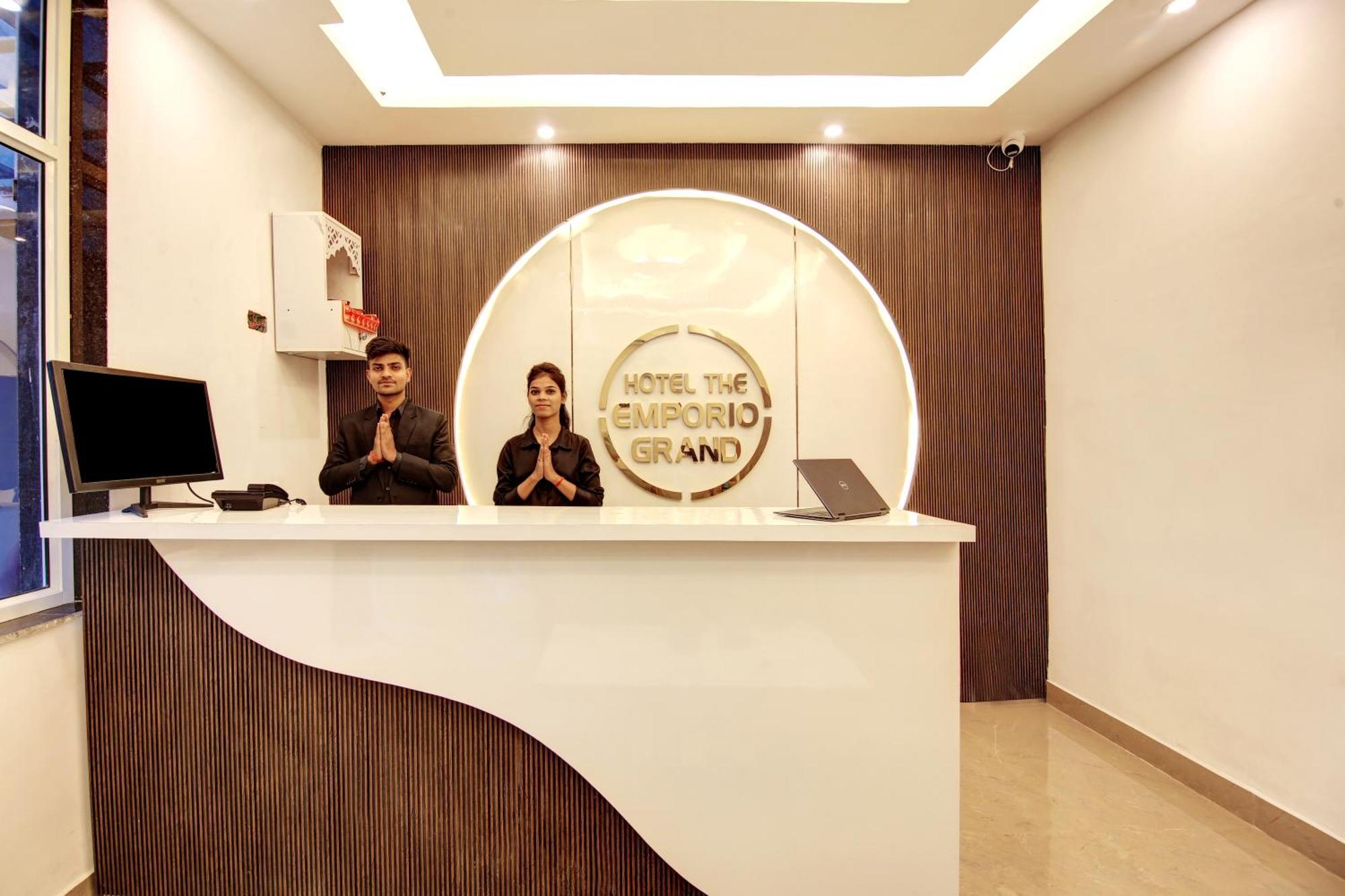 Hotel The Emporio Grand Near Vaishali Metro Station Ghaziabad Zewnętrze zdjęcie