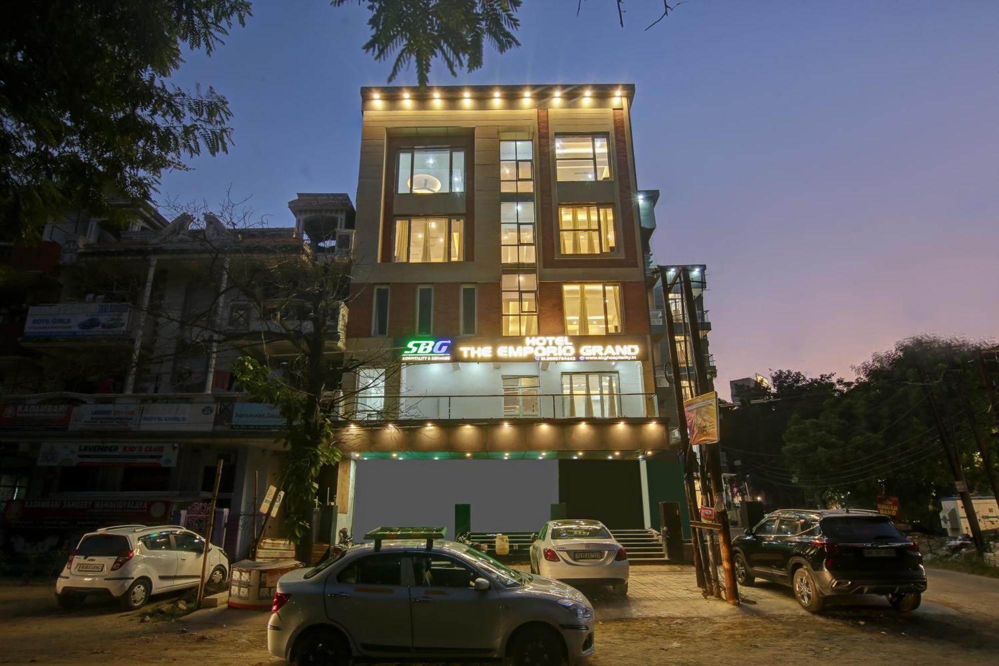 Hotel The Emporio Grand Near Vaishali Metro Station Ghaziabad Zewnętrze zdjęcie