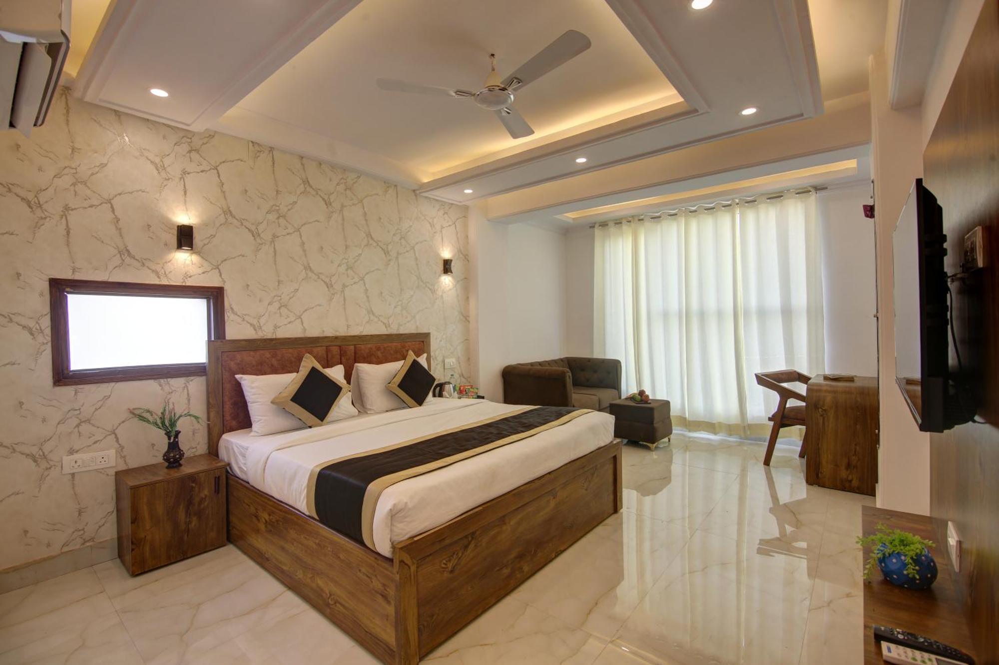 Hotel The Emporio Grand Near Vaishali Metro Station Ghaziabad Zewnętrze zdjęcie